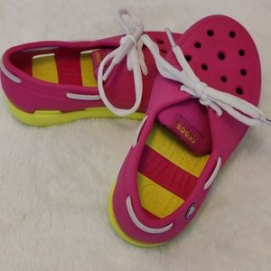 Like New: Crocs Beach Line Boat Shoes Size Kids 11